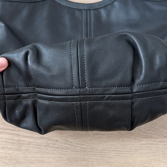 Coach Bea Tote Black Leather Top Zip Shoulder Handbag - Picture 4 of 10